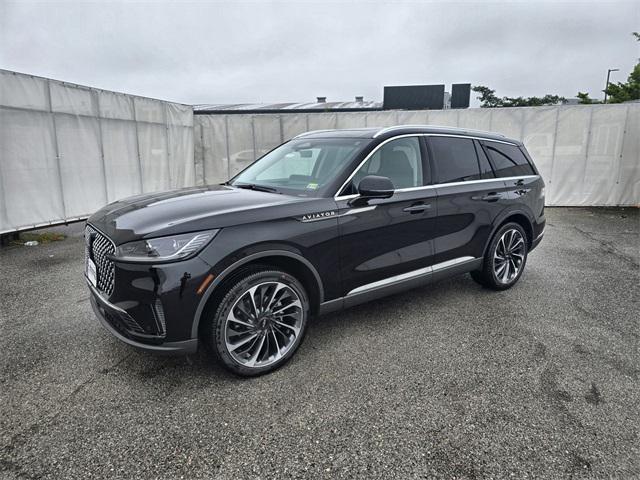 new 2025 Lincoln Aviator car, priced at $72,095