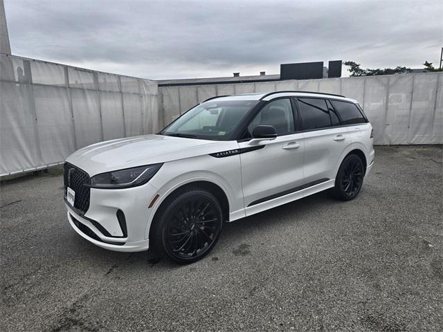 new 2025 Lincoln Aviator car, priced at $81,095