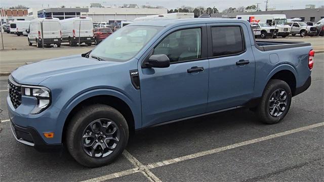 new 2025 Ford Maverick car, priced at $32,005