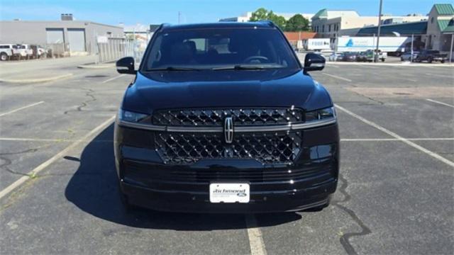 new 2025 Lincoln Navigator car, priced at $109,015