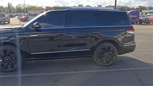 new 2024 Lincoln Navigator car, priced at $101,495