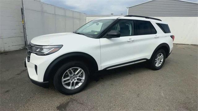 new 2025 Ford Explorer car, priced at $39,995