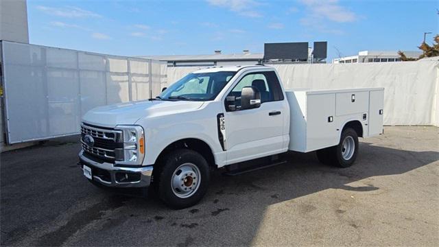 new 2023 Ford F-350 car, priced at $64,895
