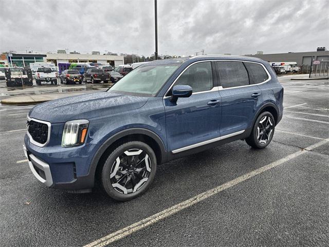 used 2023 Kia Telluride car, priced at $28,580