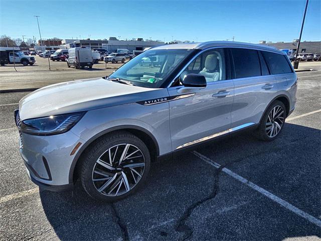 new 2025 Lincoln Aviator car, priced at $77,795