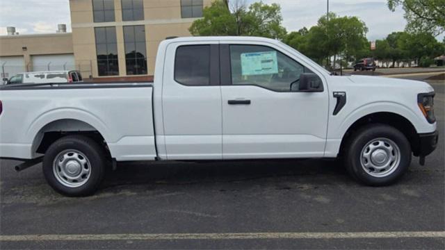 new 2025 Ford F-150 car, priced at $39,738