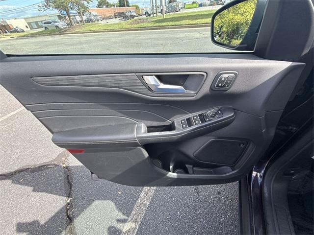 used 2023 Ford Escape PHEV car, priced at $27,588