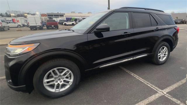 new 2025 Ford Explorer car, priced at $38,095