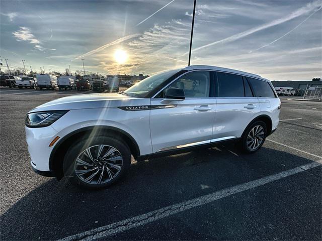 new 2025 Lincoln Aviator car, priced at $58,995