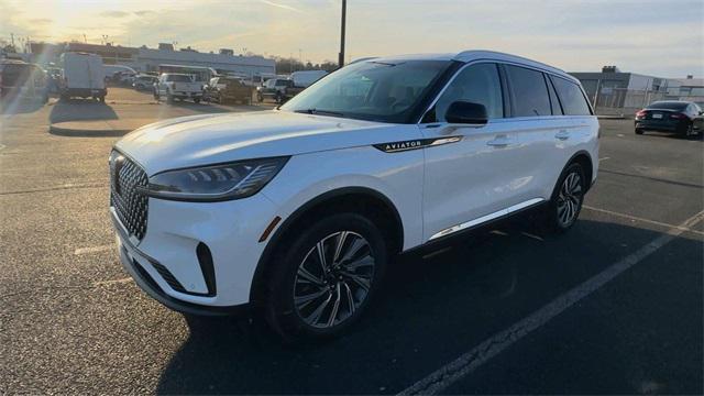 new 2025 Lincoln Aviator car, priced at $58,995