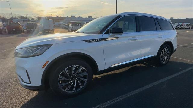 new 2025 Lincoln Aviator car, priced at $58,995