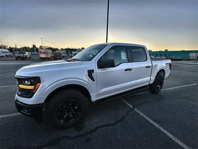 new 2024 Ford F-150 car, priced at $43,595