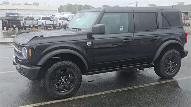 new 2025 Ford Bronco car, priced at $48,979