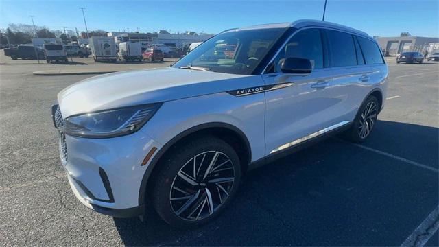 new 2025 Lincoln Aviator car, priced at $74,095