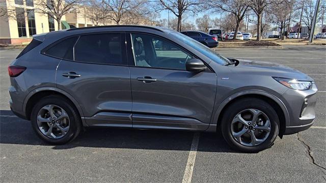 used 2023 Ford Escape car, priced at $24,211