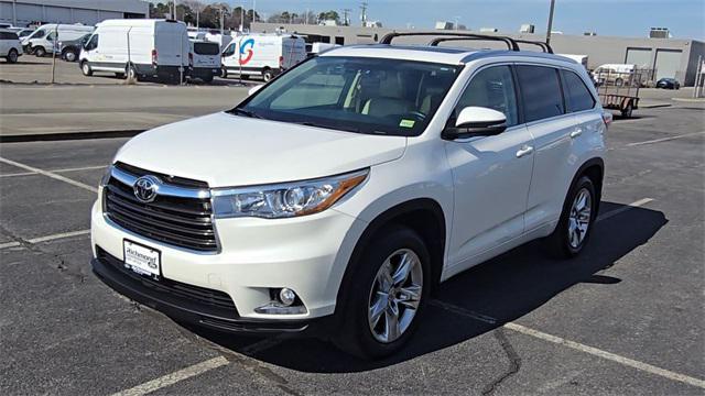 used 2015 Toyota Highlander car, priced at $22,270