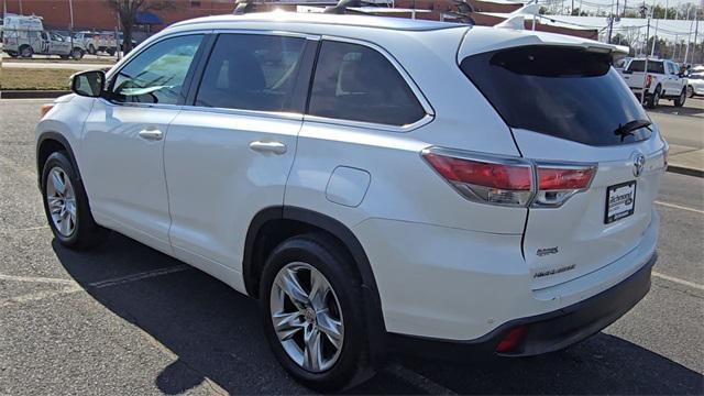 used 2015 Toyota Highlander car, priced at $22,270