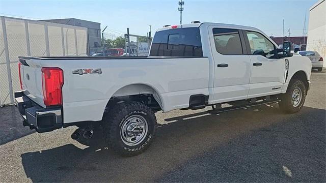 new 2024 Ford F-350 car, priced at $65,195