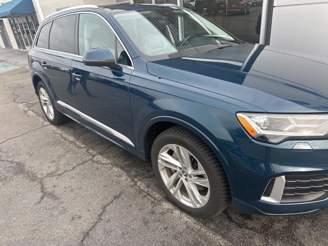 used 2020 Audi Q7 car, priced at $29,888