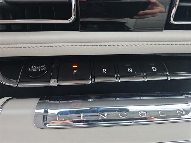 new 2025 Lincoln Aviator car, priced at $74,995