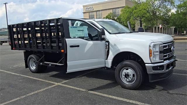 new 2025 Ford F-350 car, priced at $67,588