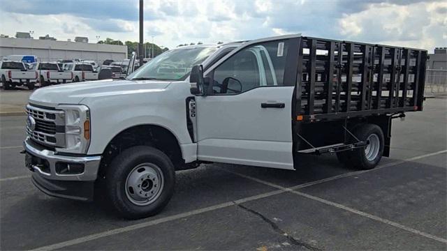 new 2025 Ford F-350 car, priced at $67,588