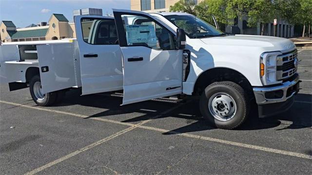 new 2025 Ford F-350 car, priced at $87,988