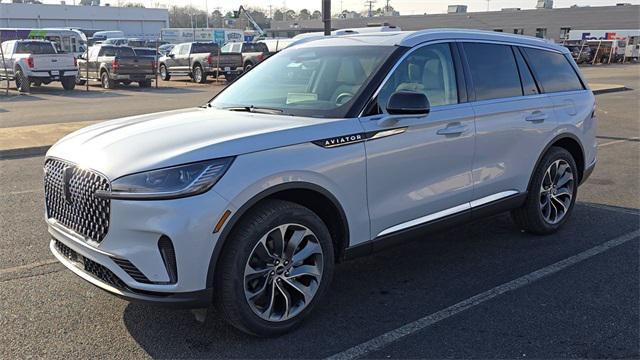 used 2025 Lincoln Aviator car, priced at $66,434