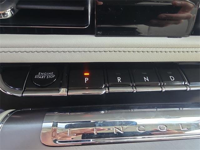 new 2025 Lincoln Aviator car, priced at $63,395