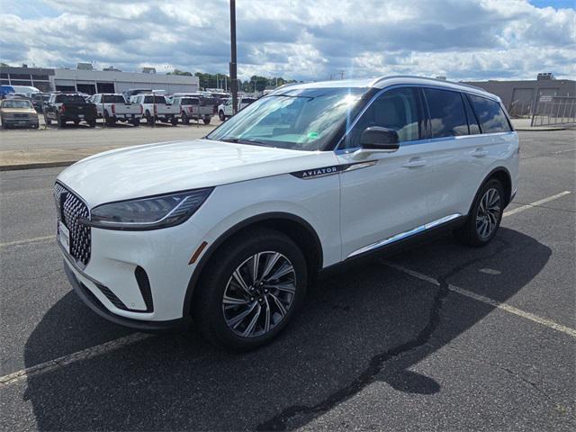 new 2025 Lincoln Aviator car, priced at $63,395