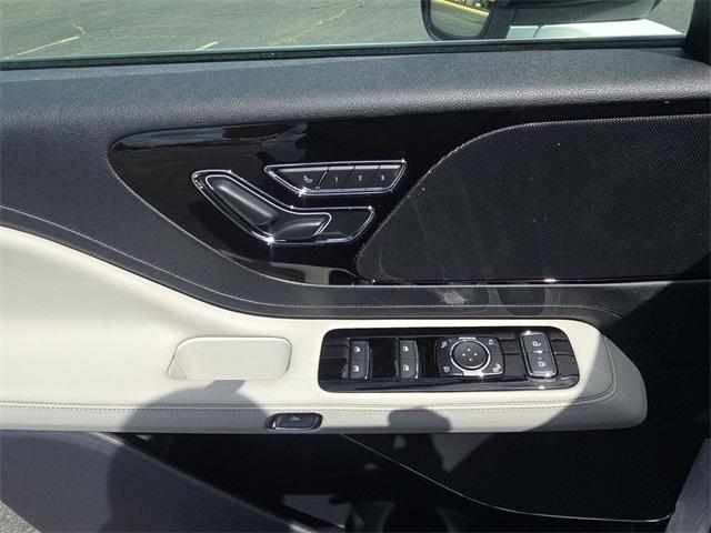 new 2025 Lincoln Aviator car, priced at $63,395
