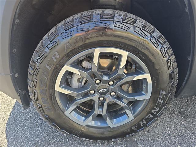 used 2025 Chevrolet Equinox car, priced at $32,375