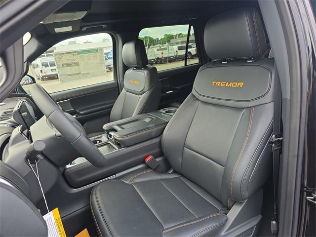 new 2025 Ford Expedition car, priced at $83,935