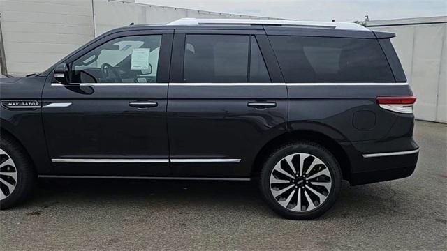 new 2024 Lincoln Navigator car, priced at $99,995