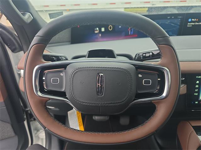 new 2025 Lincoln Navigator car, priced at $100,988