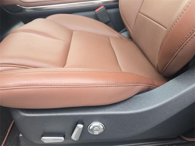 new 2025 Lincoln Navigator car, priced at $100,988