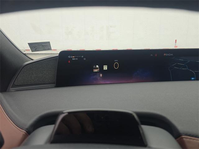 new 2025 Lincoln Navigator car, priced at $100,988