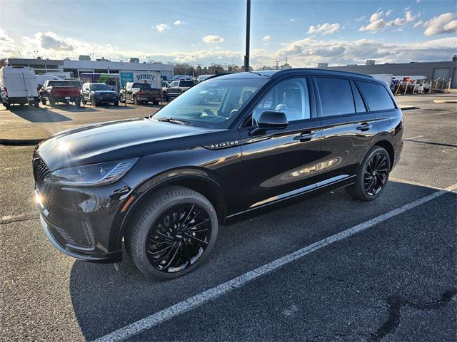 new 2025 Lincoln Aviator car, priced at $71,095