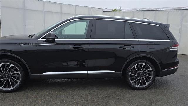 used 2025 Lincoln Aviator car, priced at $64,812