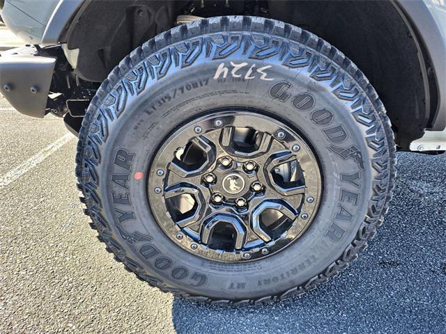 new 2024 Ford Bronco car, priced at $61,671