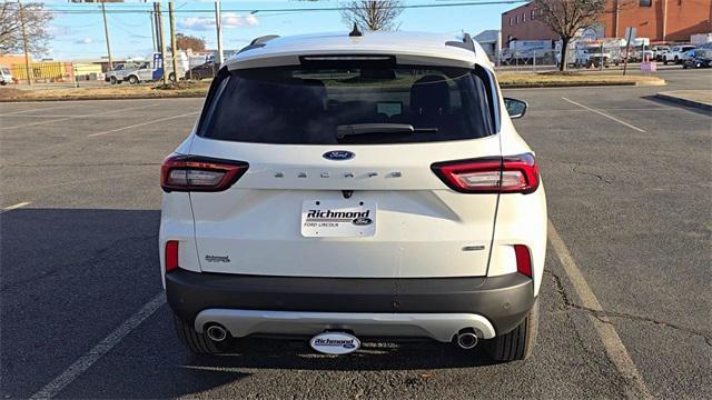 new 2025 Ford Escape car, priced at $39,995