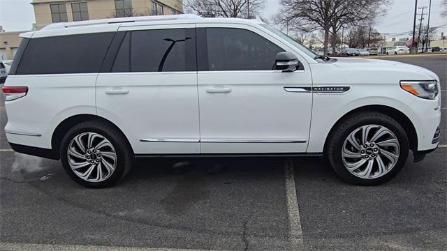 used 2022 Lincoln Navigator car, priced at $57,888