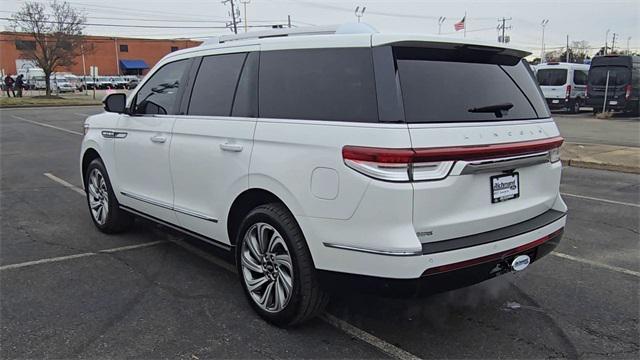 used 2022 Lincoln Navigator car, priced at $57,888