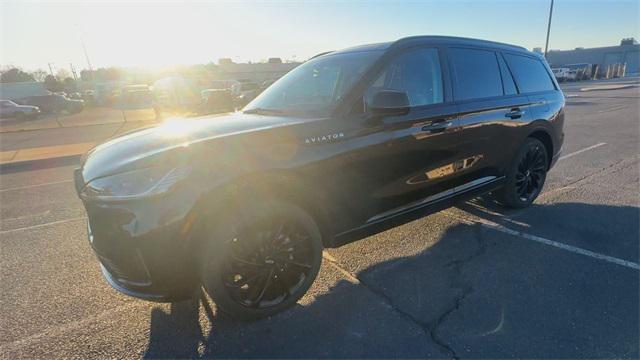 new 2025 Lincoln Aviator car, priced at $73,095