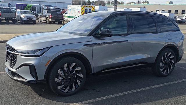 new 2025 Lincoln Nautilus car, priced at $65,095