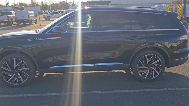 new 2025 Lincoln Aviator car, priced at $75,095