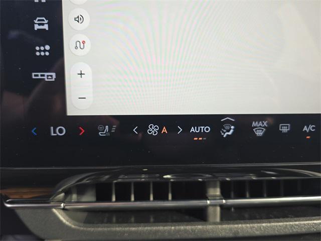 new 2025 Lincoln Nautilus car, priced at $50,253