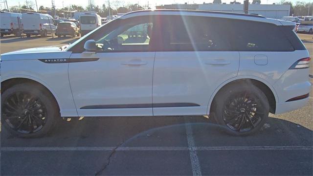 new 2025 Lincoln Aviator car, priced at $73,695