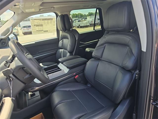 new 2025 Lincoln Navigator car, priced at $97,888