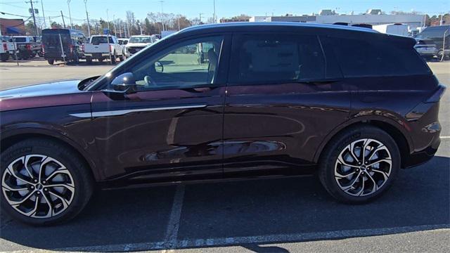 new 2025 Lincoln Nautilus car, priced at $62,895